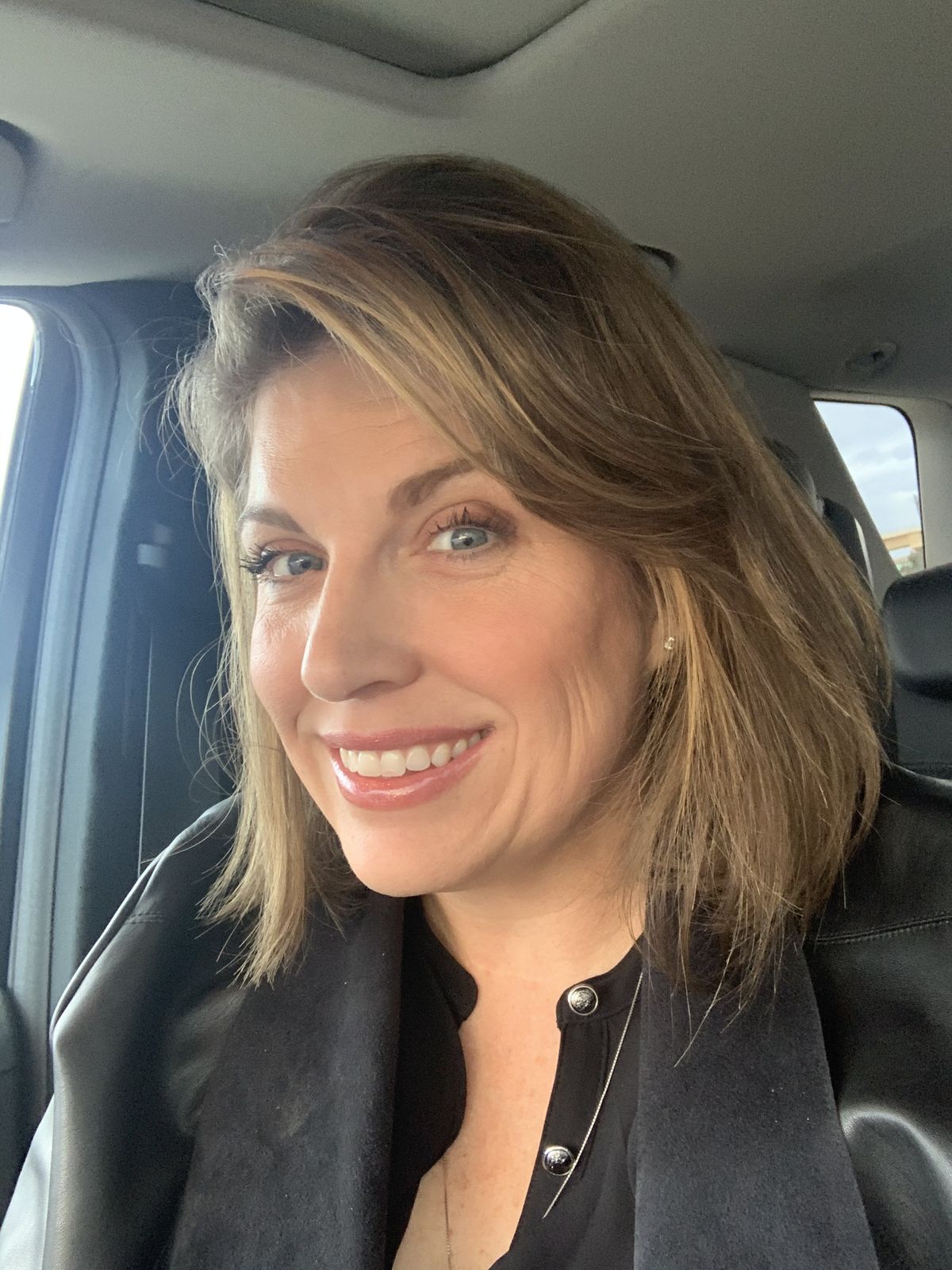 <em><strong>&nbsp;Samantha R.</strong></em>